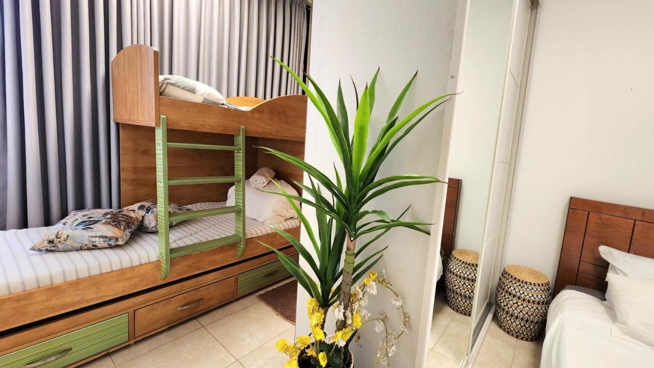 Ferienwohnung Bat Yam On The Beach Exterior foto
